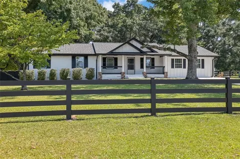 1686 Norton Estates Dr, Snellville, GA 30078