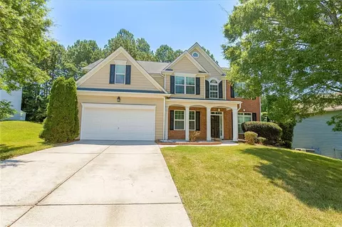 1332 Melrose Woods Ln, Lawrenceville, GA 30045