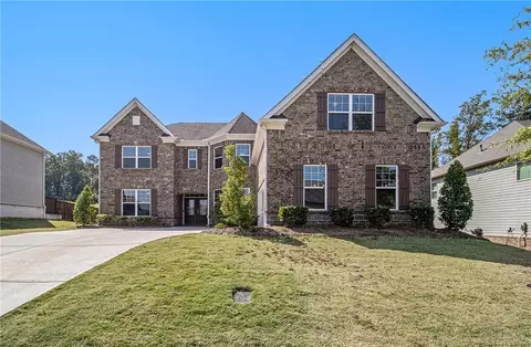 2550 Crimson Downs Dr, Cumming, GA 30040