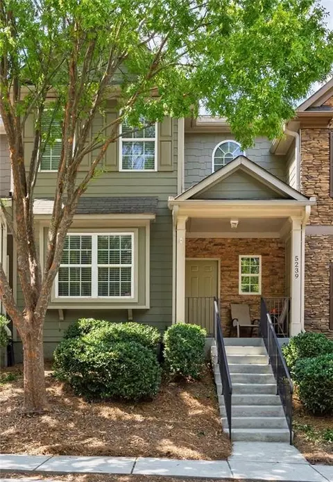 5239 Whiteoak Ave SE, Smyrna, GA 30080