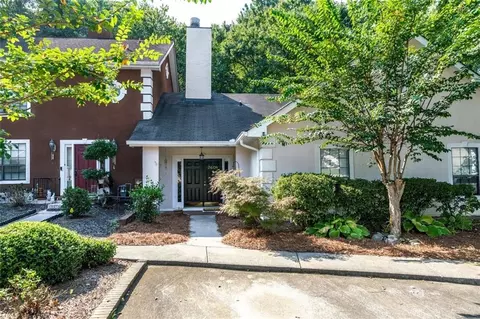 3608 Chattahoochee Ct, Duluth, GA 30096