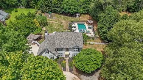4135 Creekwood Dr, Cumming, GA 30041