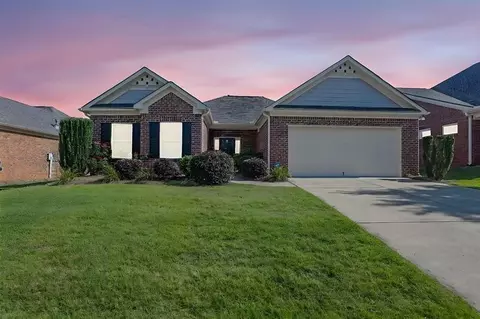 1550 Rolling View Dr, Cumming, GA 30040