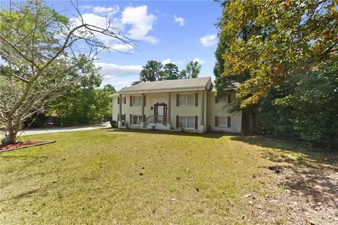 2988 Crestline Dr, Macon, GA 31204