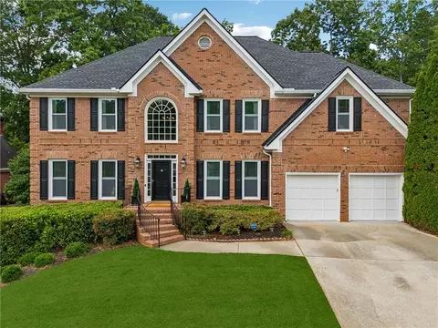 355 Fairleaf Ct, Alpharetta, GA 30022