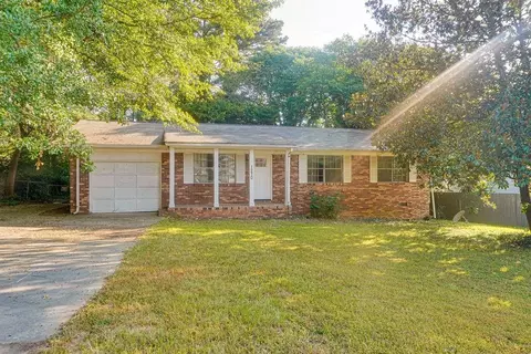 1270 Morrow Rd, Morrow, GA 30260