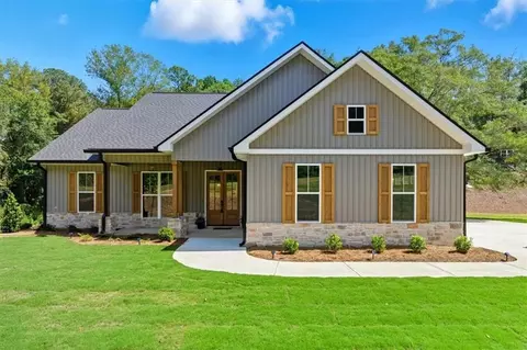 41 Laird Rd, Hiram, GA 30141