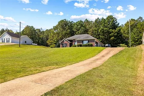 127 Oakmont Dr, Lagrange, GA 30240 photo 2