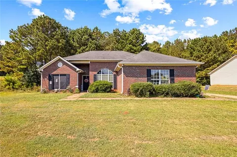 127 Oakmont Dr, Lagrange, GA 30240