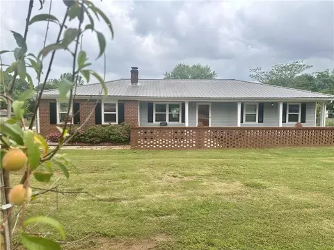815 Tanner Rd, Dacula, GA 30019