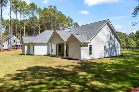 Exterior - 4751 H D Atha Rd, Covington, GA 30014 photo 5 of 10