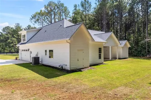Exterior - 4751 H D Atha Rd, Covington, GA 30014 photo 6 of 10