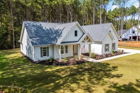 Exterior - 4751 H D Atha Rd, Covington, GA 30014 photo 4 of 10