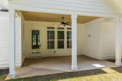 Exterior - 4751 H D Atha Rd, Covington, GA 30014 photo 9 of 10