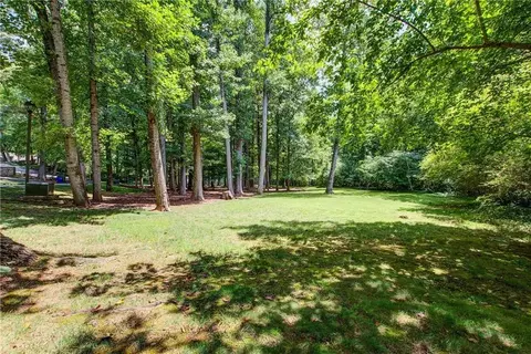 Exterior - 4204 Dyouville Trce, Chamblee, GA 30341 photo 6 of 7