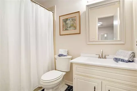 Bath - 4204 Dyouville Trce, Chamblee, GA 30341 photo 4 of 4