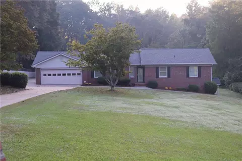 4639 Seminole Dr, Gainesville, GA 30506