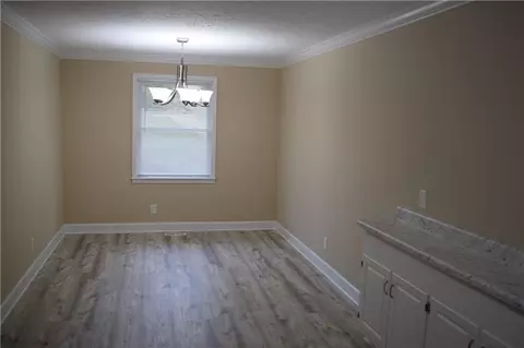 Living - 4639 Seminole Dr, Gainesville, GA 30506 photo 3 of 6