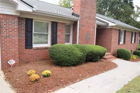 Exterior - 4639 Seminole Dr, Gainesville, GA 30506 photo 2 of 5