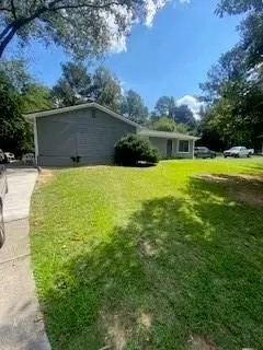 7131 Pineneedle Dr SW, Covington, GA 30014