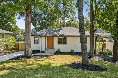 2294 Mark Trl, Decatur, GA 30032