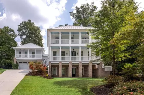 2827 Cravenridge Dr NE, Atlanta, GA 30319