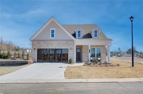 7235 Stoller Dr, Cumming, GA 30040