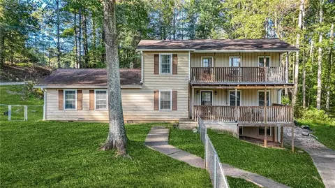 6031 Little Mountain Dr, Ellenwood, GA 30294