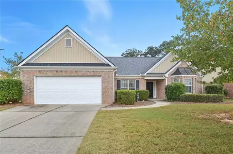 458 Lakeview Bend Cir, Jefferson, GA 30549