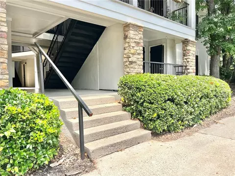 1150 Collier Rd NW #2J, Atlanta, GA 30318