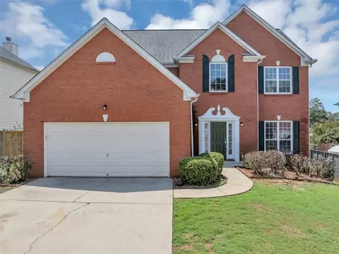 660 Maple Crest Dr, Lawrenceville, GA 30044