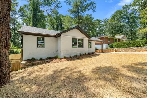 2133 Trailwood Rd, Decatur, GA 30032