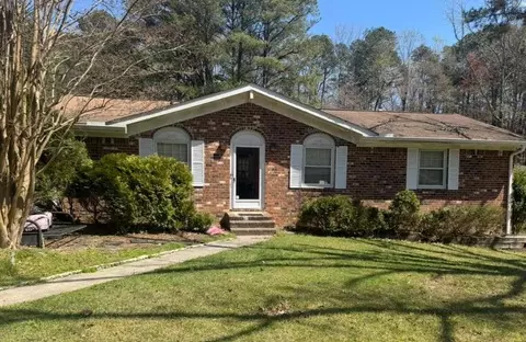 420 Dot Dr, College Park, GA 30349