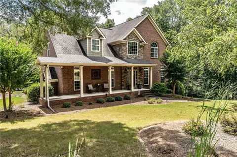 255 Meadow Lakes Blvd, Cedartown, GA 30125