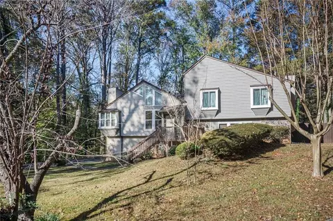 5039 Seabrook Pl, Stone Mountain, GA 30087