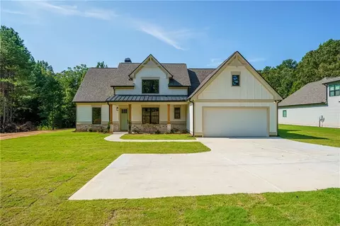 953 Roundtop Rd, Ellijay, GA 30540