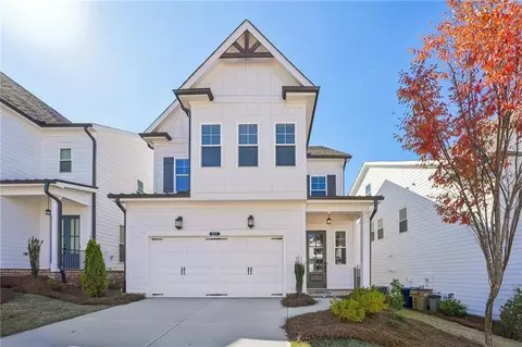 631 Skytop Dr, Cumming, GA 30040