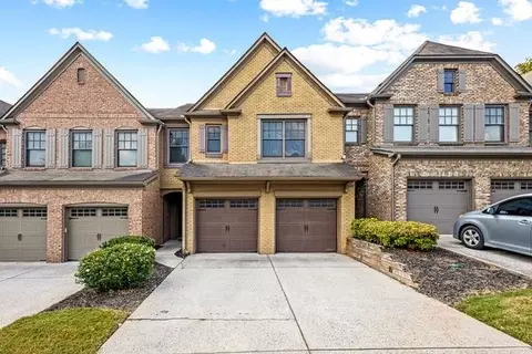 4906 Berkeley Oak Cir, Peachtree Corners, GA 30092