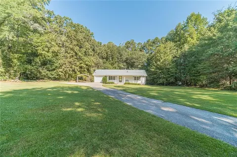 365 E Macedonia Church Rd, Oxford, GA 30054