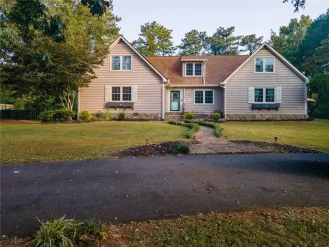2158 Weybridge Dr, Jonesboro, GA 30236