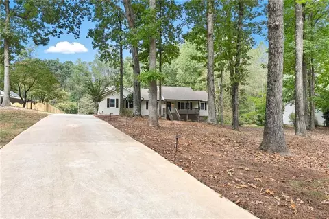 5116 Deer Path Ln, Gainesville, GA 30507 photo 4