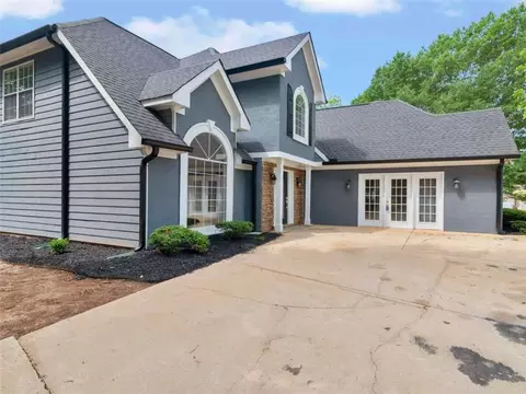 Exterior - 30 Stonewall Dr, Covington, GA 30016 photo 3 of 5