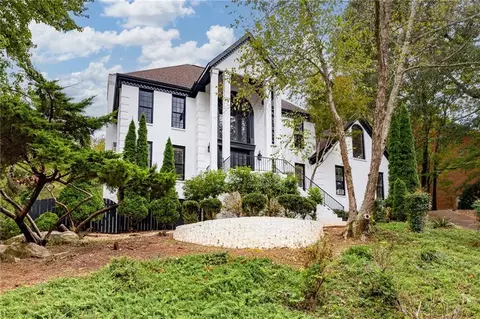 762 Bedford Oaks Dr, Marietta, GA 30068