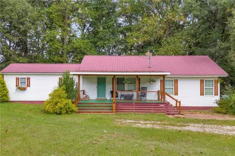 2695 Brays Lake Rd, Royston, GA 30662