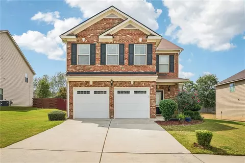 7750 Sylvaner Ln, Atlanta, GA 30349