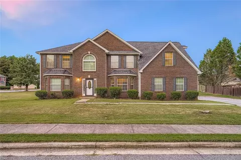 6843 Foxfire Pl, Atlanta, GA 30349