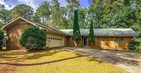 2223 Rolling Acres Dr SW, Conyers, GA 30094