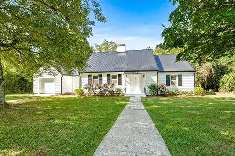 306 Spencer St, Barnesville, GA 30204