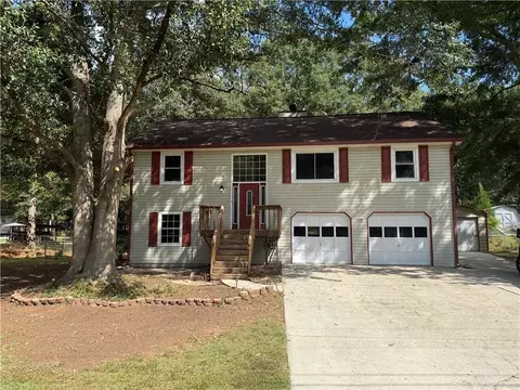 135 Woodcrest Dr, Covington, GA 30016