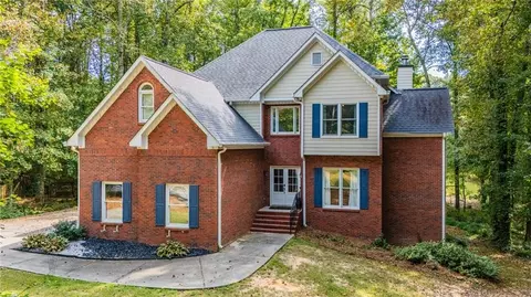 3745 Lake Seminole Dr, Buford, GA 30519
